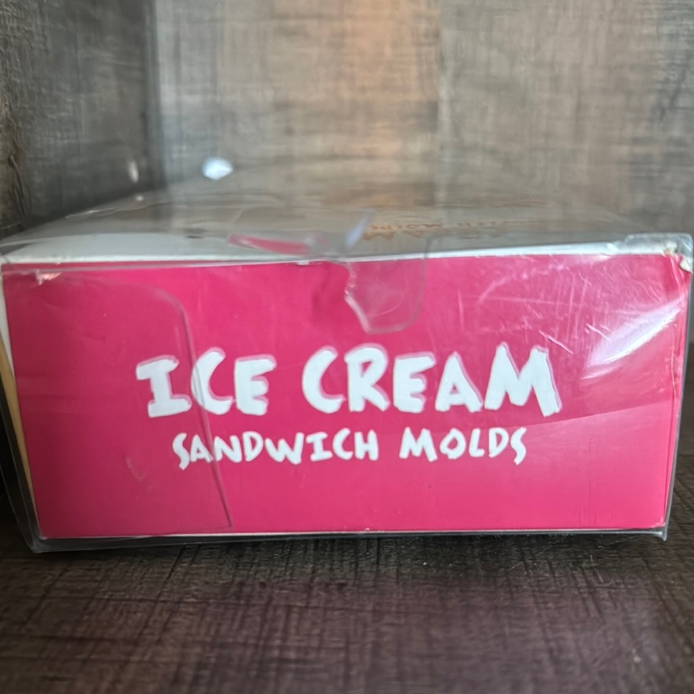 Ice Cream Sandwich Molds‎